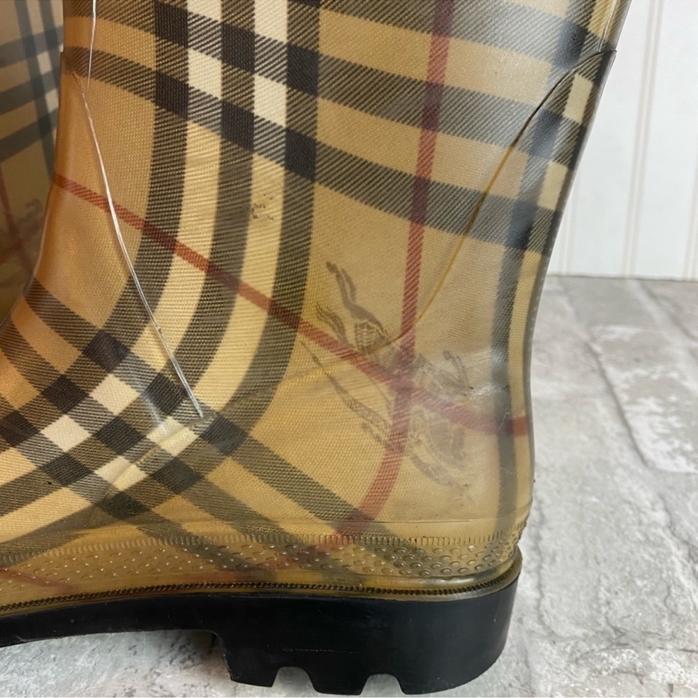 Burberry Brit rain boots - Picture 13 of 16